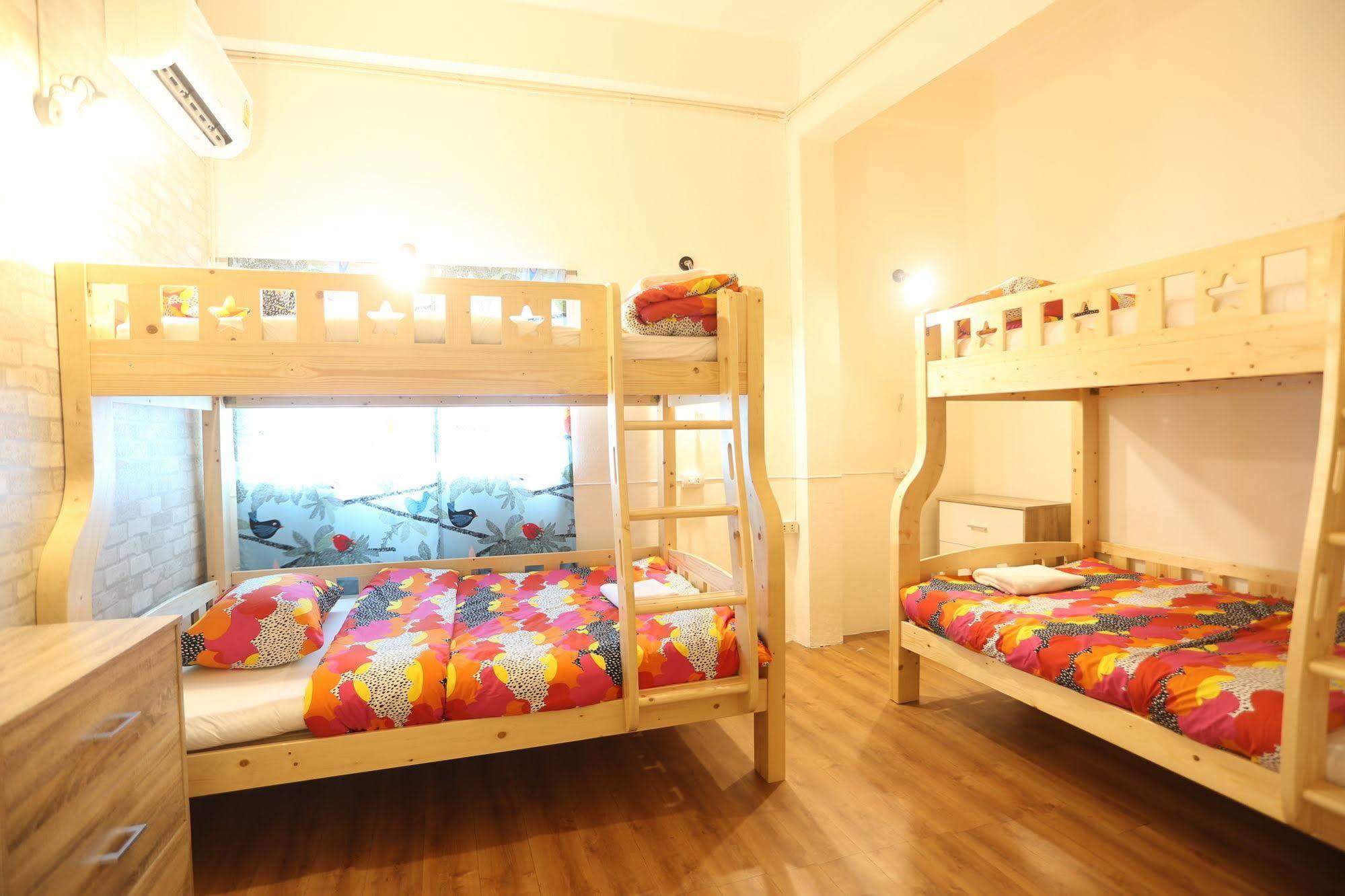 Blue Jasmine Hostel Bangkok Exterior foto